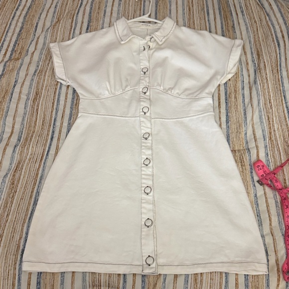 Storia Dresses & Skirts - Storia off-White corset Button-Down denim like Dress with contrast stitching